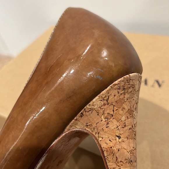 Cole Haan Mariela Peep Toe High Pump Patent Leather with Cork Heels. 6.5B - Picture 5 of 6